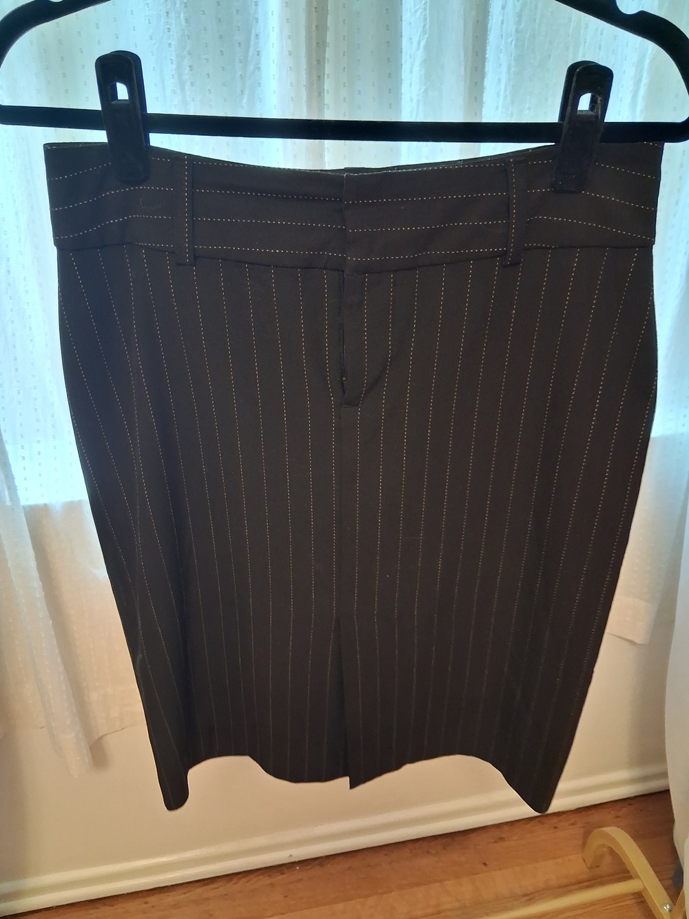 Old Navy Classic Black Pinstripe Women's Skirt